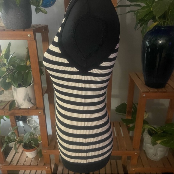 Liviana Conti Ribbed Black and White high neck Tank top - Picture 4 of 9